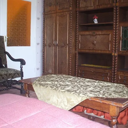 Garabuczi Apartment *